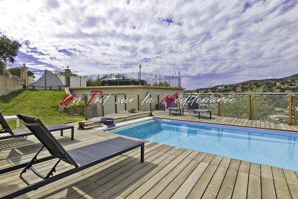 Villa contemporaine d'exception, 185m2 habitables, 4 chambres, piscine et garage au Lavandou. Parcelle 835m2