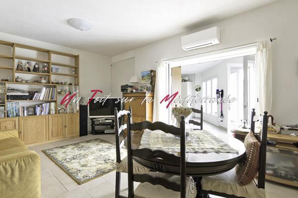 Villa contemporaine d'exception, 185m2 habitables, 4 chambres, piscine et garage au Lavandou. Parcelle 835m2