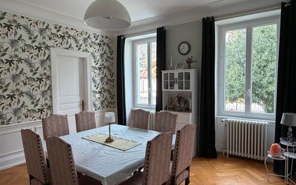 Appartement à vendre    5 pièces • 118 m2 Saint-Amarin