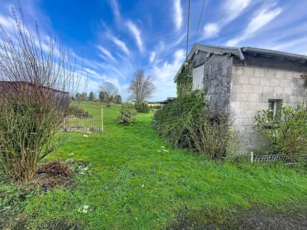 Située dans la commune de Liart