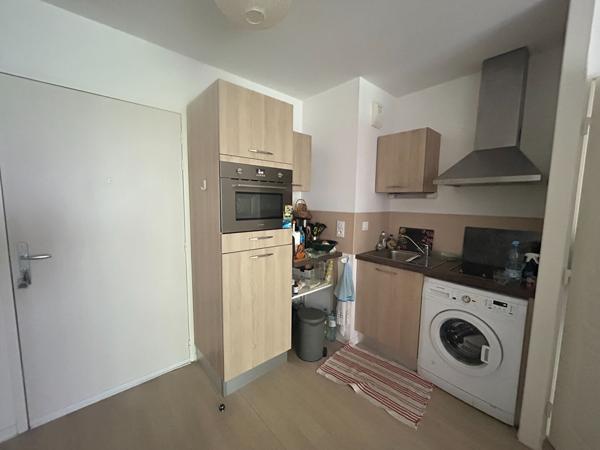 RESIDENCE SENIOR - T2 avec terrasse.