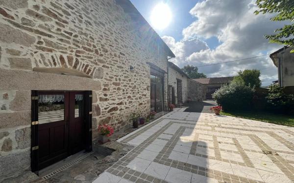 Maison à vendre    5 pièces • 160 m2 Peyrilhac