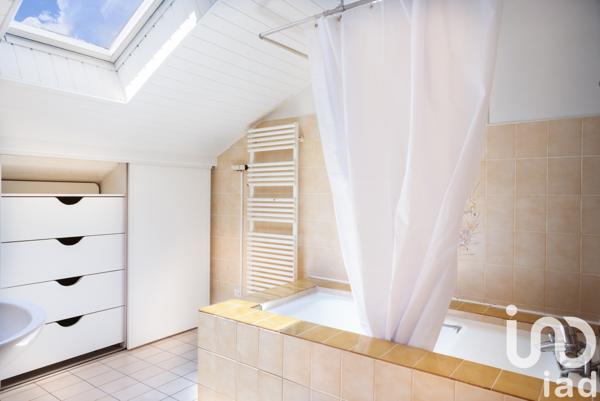 Maison à vendre 5 pièces 128 m² Ornex