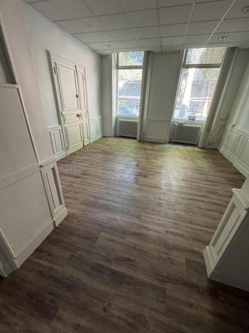 Local en RDC environ 65 m²