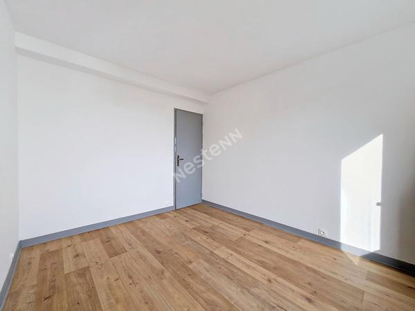 A LOUER APPARTEMENT 3 PIÈCES ENTIÈREMENT RÉNOVÉ ET TRÈS LUMINEUX POITIERS OUEST QUARTIER DES ROCS