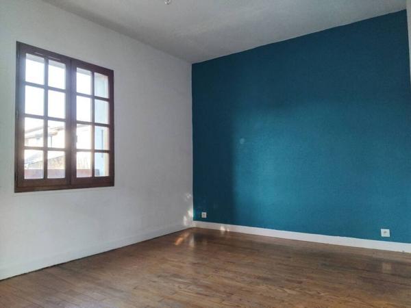 SAINT MARTIN D'HERES - MAISON T6 AVEC GARAGE ET JARDIN