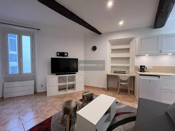 Location Appartement 1 pièces 25 m2 à Roquebrune-sur-Argens
