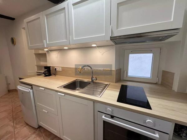 Location Appartement 1 pièces 25 m2 à Roquebrune-sur-Argens