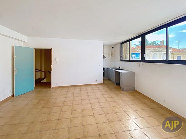 Appartement à vendre Lesparre Medoc - 2 pièces, 42m² avec 1 chambre(s) à 48 500€ - AJP Lesparre Immobilier