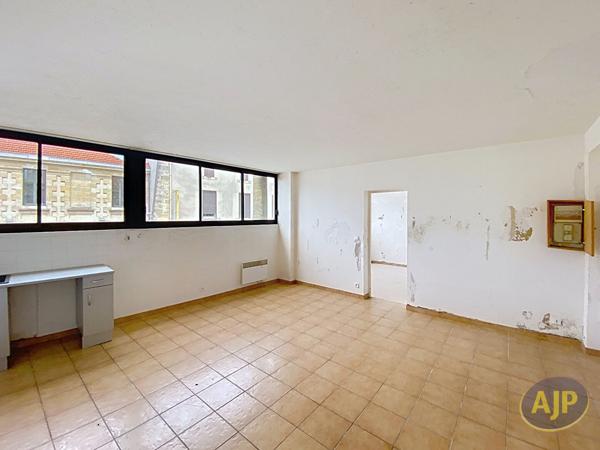 Appartement à vendre Lesparre Medoc - 2 pièces, 42m² avec 1 chambre(s) à 48 500€ - AJP Lesparre Immobilier