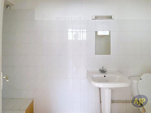 Appartement à vendre Lesparre Medoc - 2 pièces, 42m² avec 1 chambre(s) à 48 500€ - AJP Lesparre Immobilier