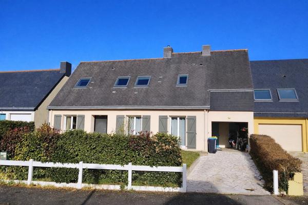 Location                                                      Maison
                        
                     6 pièces                      134 m2                     à Saint-Herblain
