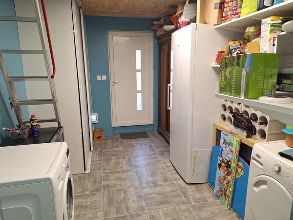 Location                                                      Maison
                        
                     6 pièces                      134 m2                     à Saint-Herblain