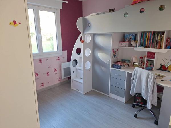 Location                                                      Maison
                        
                     6 pièces                      134 m2                     à Saint-Herblain