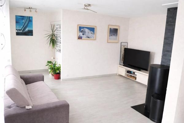 Location                                                      Maison
                        
                     6 pièces                      134 m2                     à Saint-Herblain