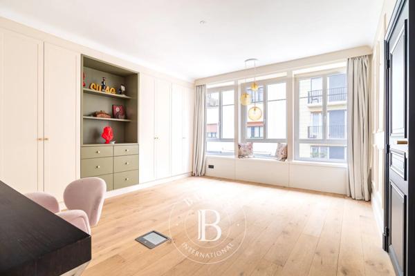 Paris 16ème, Maison de ville 5 Chambres -  330 m² à vendre