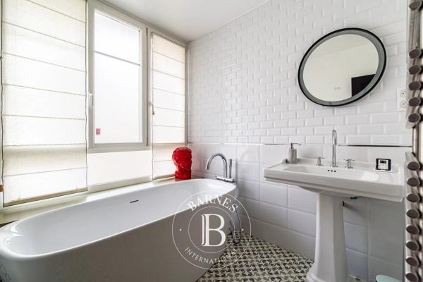 Paris 16ème, Maison de ville 5 Chambres -  330 m² à vendre