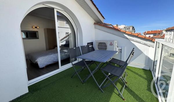 Appartement T5 à vendre  5 pièces - 98,15 m 2   BIARRITZ  - 64
