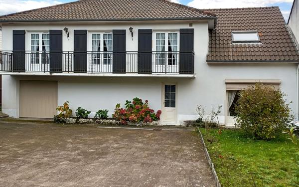 Maison à vendre    6 pièces •  Nouan-le-Fuzelier