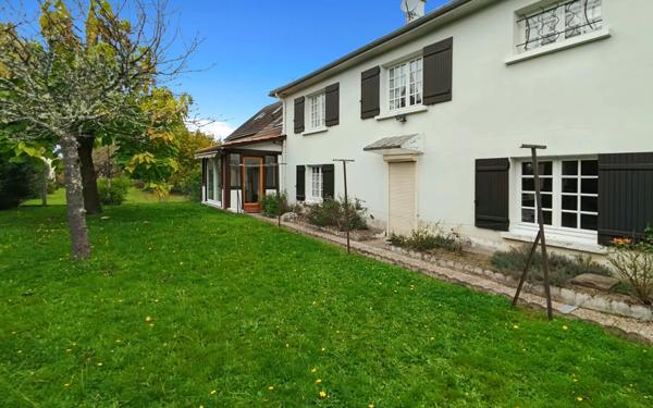 Maison à vendre    6 pièces •  Nouan-le-Fuzelier