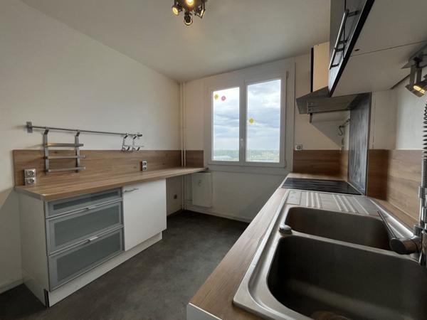 Appartement à louer 620 € CC Joué-lès-Tours 2 p 45 m² DPE C