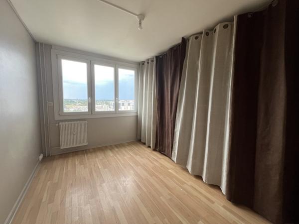 Appartement à louer 620 € CC Joué-lès-Tours 2 p 45 m² DPE C