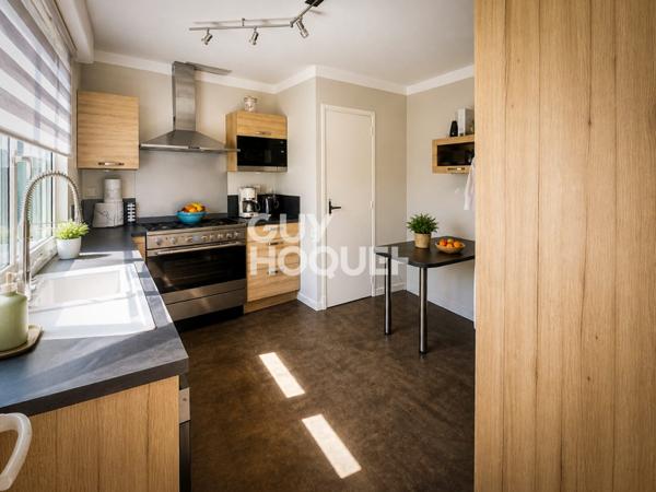 MAISON À VENDRE DE 9 PIÈCES DE 190,68 M²