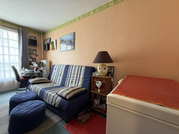 VIAGER OCCUPÉ - À vendre appartement - 3 pièces - TOURS SUD (37)