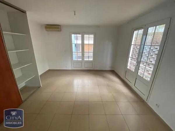 Appartement à louer 1 pièce 27.29m²