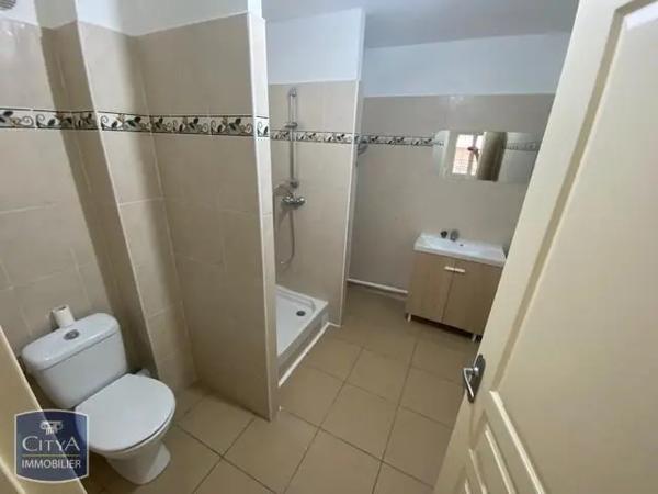 Appartement à louer 1 pièce 27.29m²