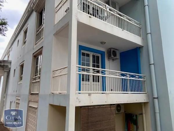 Appartement à louer 1 pièce 27.29m²