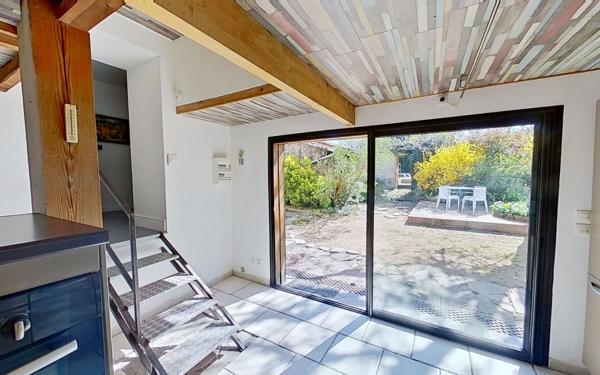 Maison à vendre    6 pièces •  Lentilly