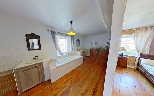 Maison à vendre    6 pièces •  Lentilly