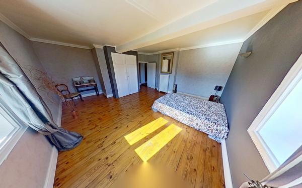 Maison à vendre    6 pièces •  Lentilly