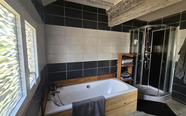 Maison à vendre    5 pièces •  Bernay