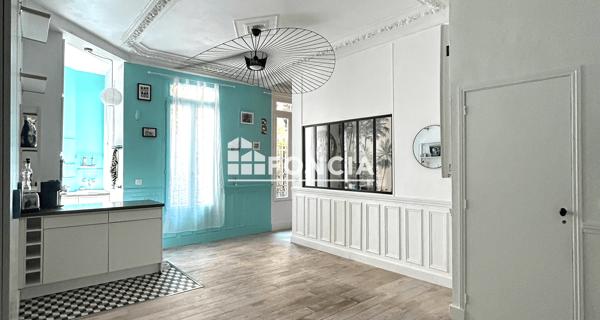 Location Appartement 3 pièces 65.72 m² - Paris 75017
