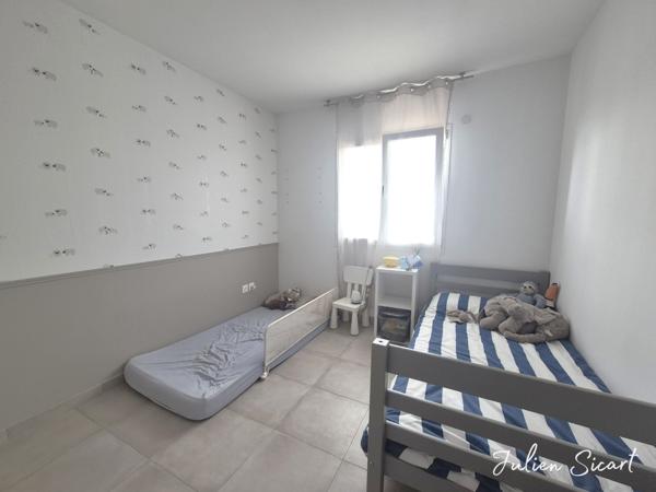 Villa 3 faces avec piscine