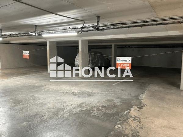 Location Parking - 287 AV DU MARECHAL LECLERC Hyeres 83400