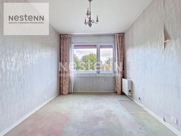 ORLEANS - LES BEAUMONTS - T3 - LUMINEUX (exposé OUEST) - BALCON - PLACE DE STATIONNEMENT - RAVALEMENT + ISOLATION - DPE D !