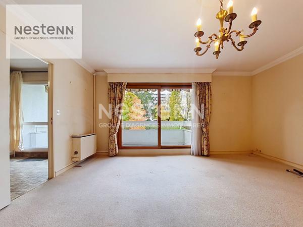 ORLEANS - LES BEAUMONTS - T3 - LUMINEUX (exposé OUEST) - BALCON - PLACE DE STATIONNEMENT - RAVALEMENT + ISOLATION - DPE D !