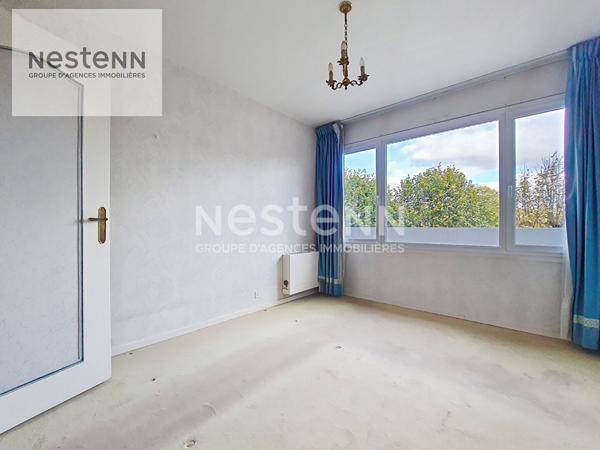 ORLEANS - LES BEAUMONTS - T3 - LUMINEUX (exposé OUEST) - BALCON - PLACE DE STATIONNEMENT - RAVALEMENT + ISOLATION - DPE D !