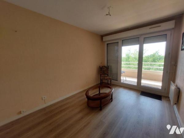 APPARTEMENT F2 AVEC BALCON + PLACE PARKING SOUS SOL