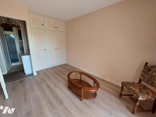 APPARTEMENT F2 AVEC BALCON + PLACE PARKING SOUS SOL