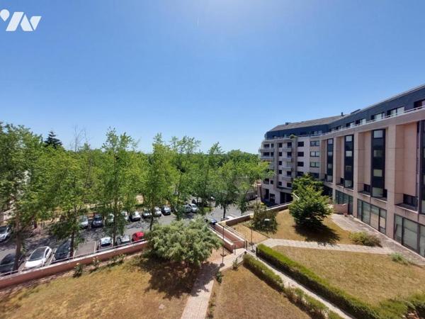 APPARTEMENT F2 AVEC BALCON + PLACE PARKING SOUS SOL