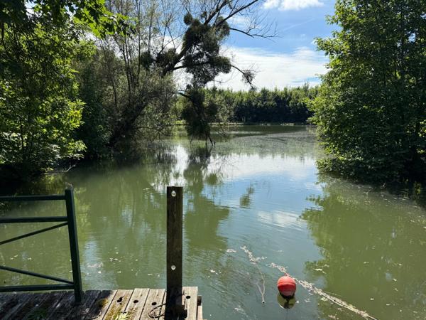 Terrain de loisir avec etang à vendre de 11 034,00 m²/ étang de peche de 3 200m² env.  aux portes de Clermont (Oise)
