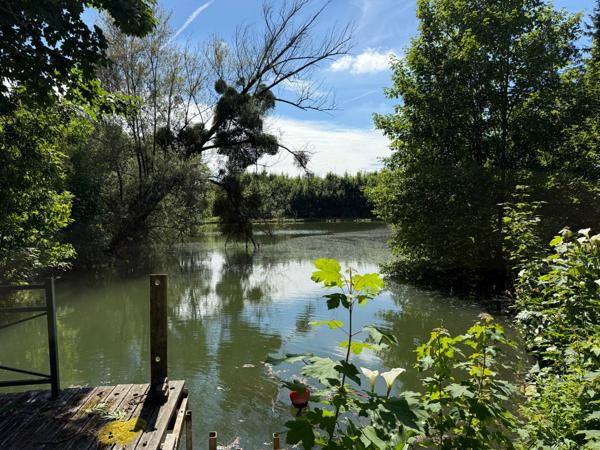 Terrain de loisir avec etang à vendre de 11 034,00 m²/ étang de peche de 3 200m² env.  aux portes de Clermont (Oise)