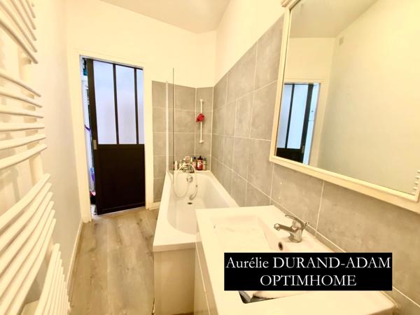 Très agréable studio meublé à vendre à deux pas de la plage - Cave - Emplacement recherché !