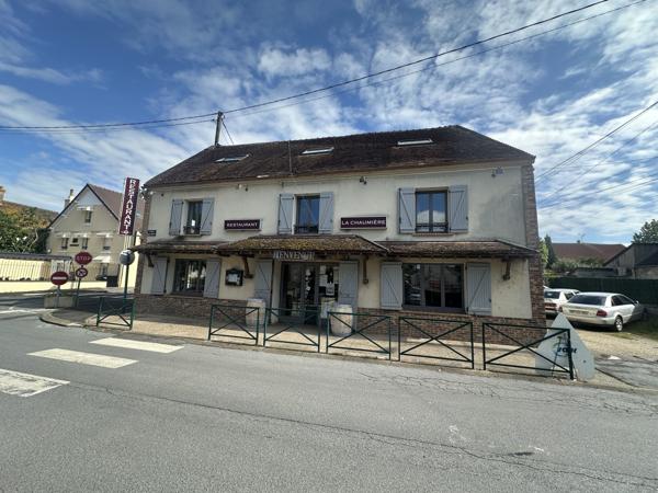Fonds De Commerce
        
        - 294 m² Exclusivité 330 000 € *