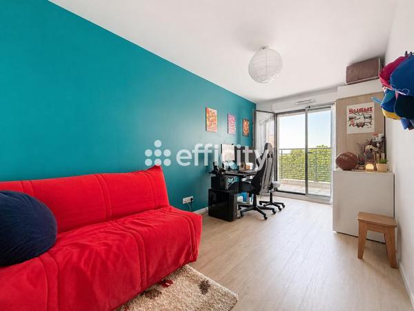 Appartement
         4 pièces
        - 95 m² Exclusivité 418 000 € *