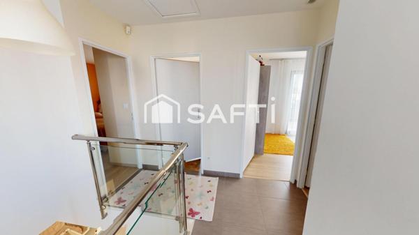 Maison moderne , en très bon état Chambre au Rez de chaussée